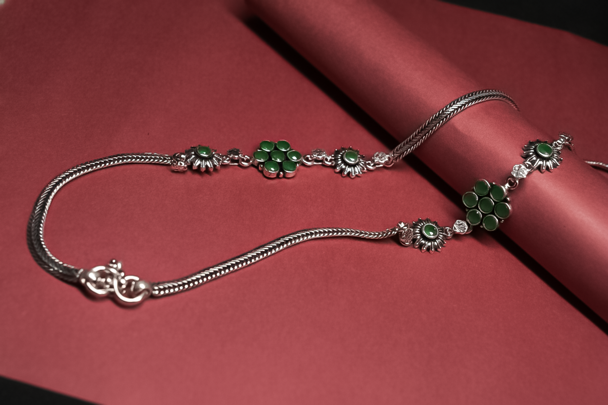 Emerald Bloom Silver Payal (10 Inch) | 925 Sterling Silver Anklet