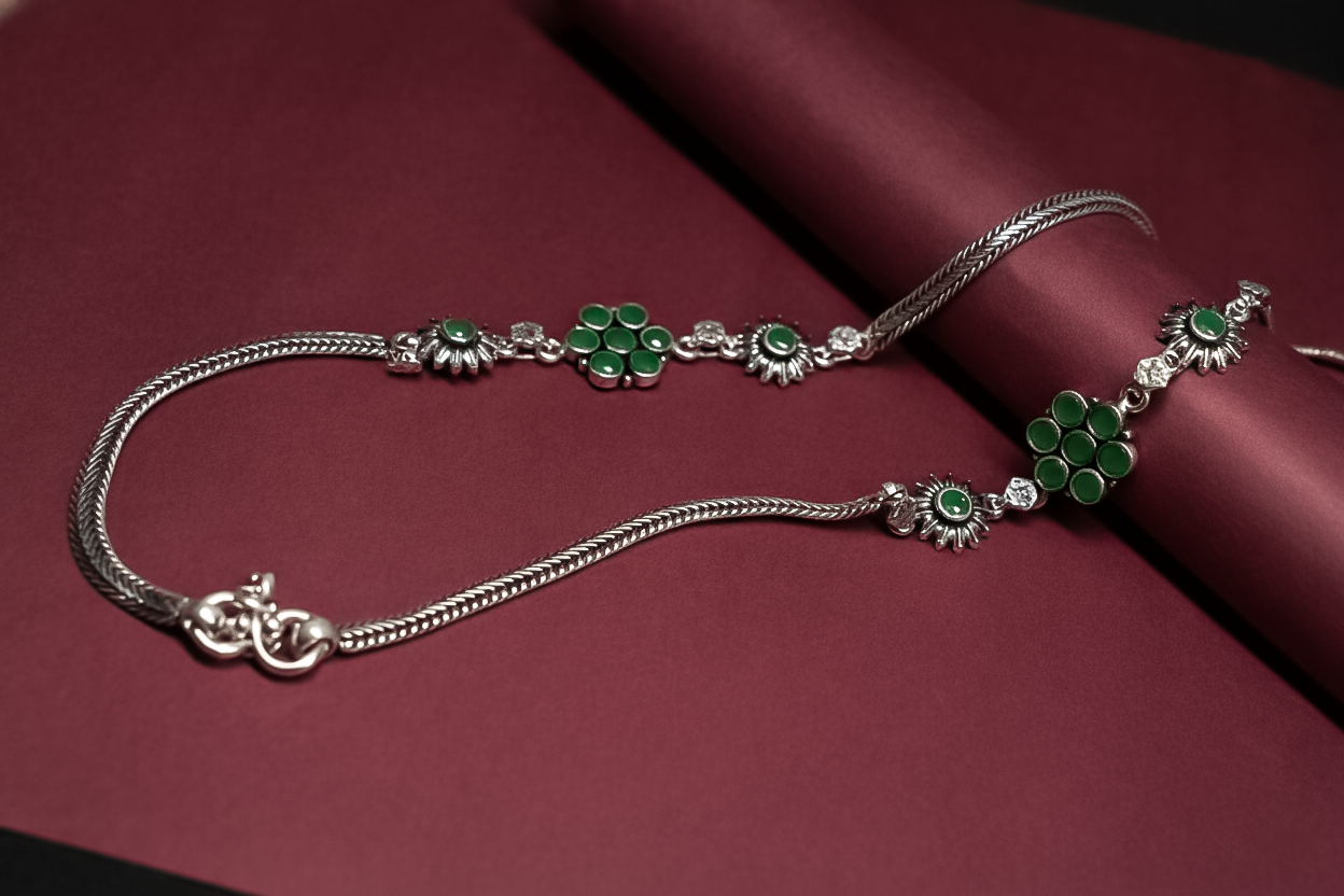 Emerald Bloom Silver Payal (10 Inch) | 925 Sterling Silver Anklet